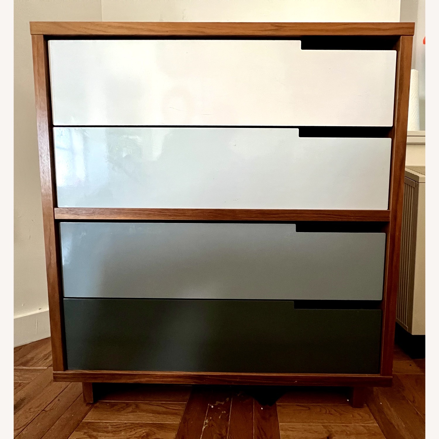 Blu Dot Modu-licious Sideboard, White / Walnut, Wood detail