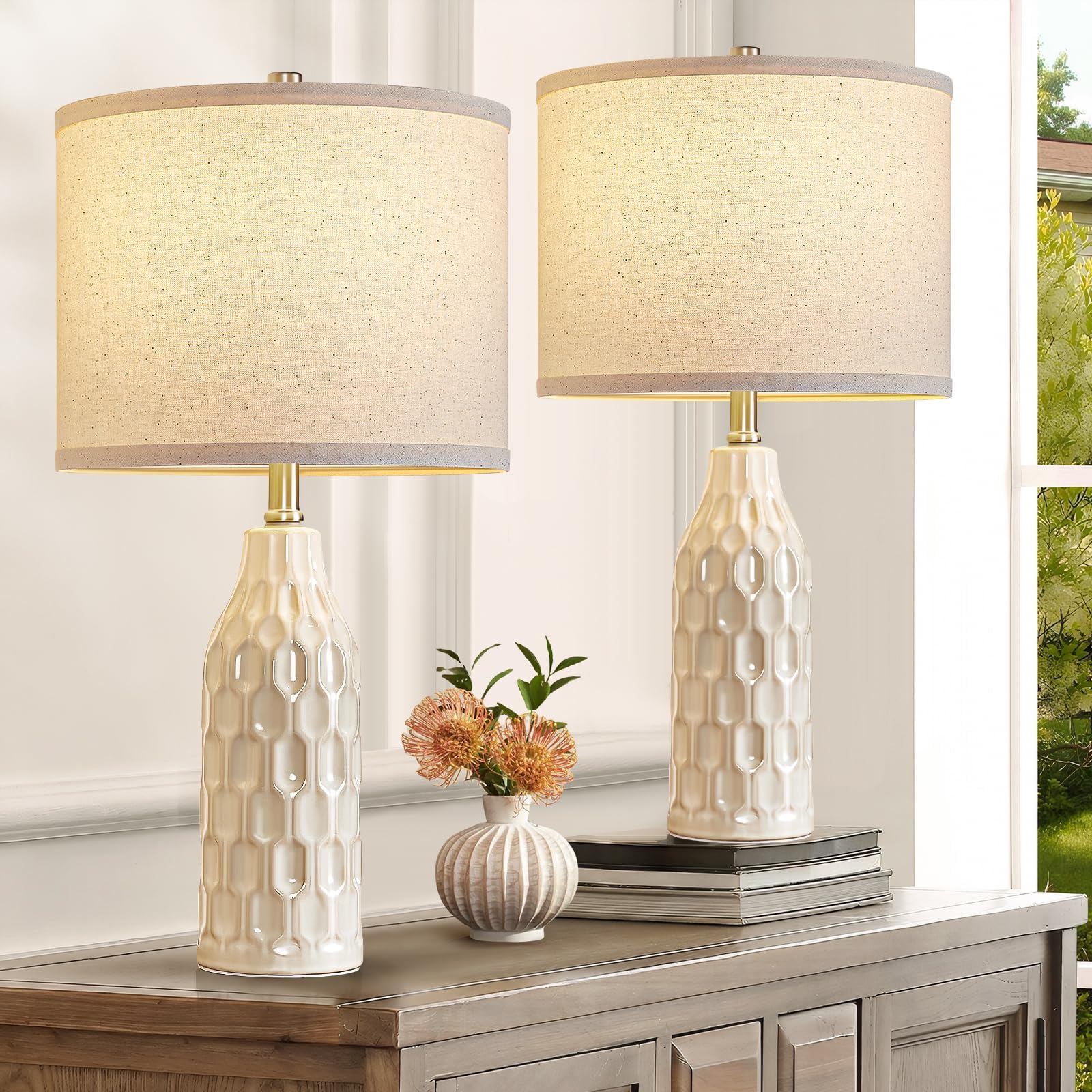 West Elm Sculptural Glass Table Lamp, Clear / white detail